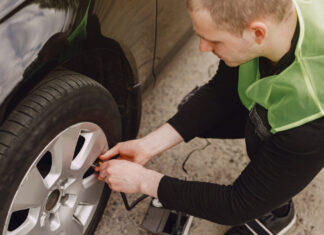 Aplikace AutoMobil pomůže vám i vašim klientům s kontrolou tlaku v pneumatikách